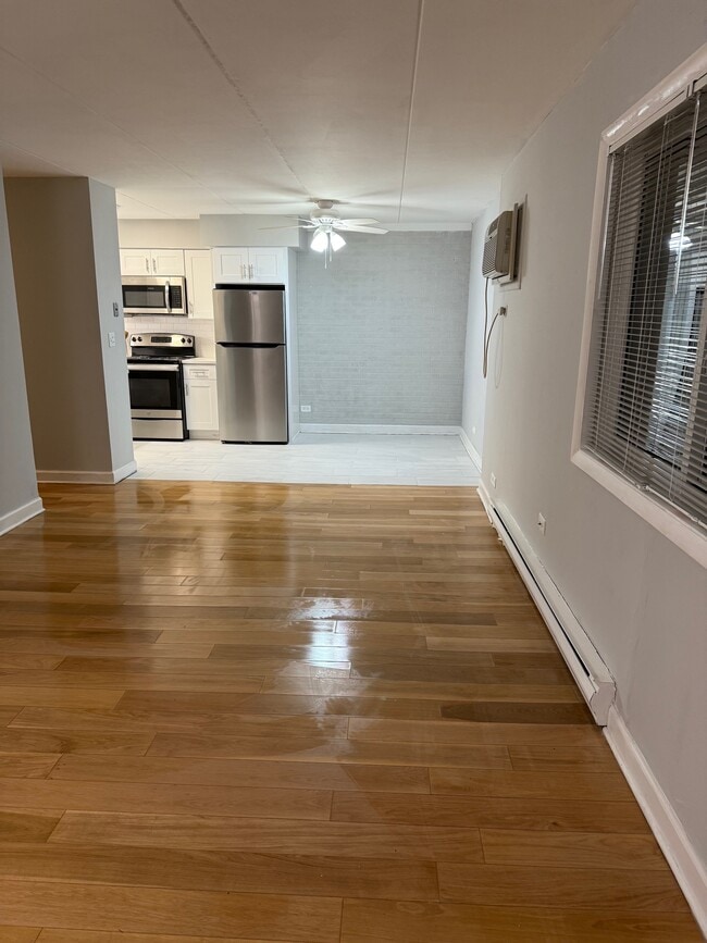 Photo - Circle Court