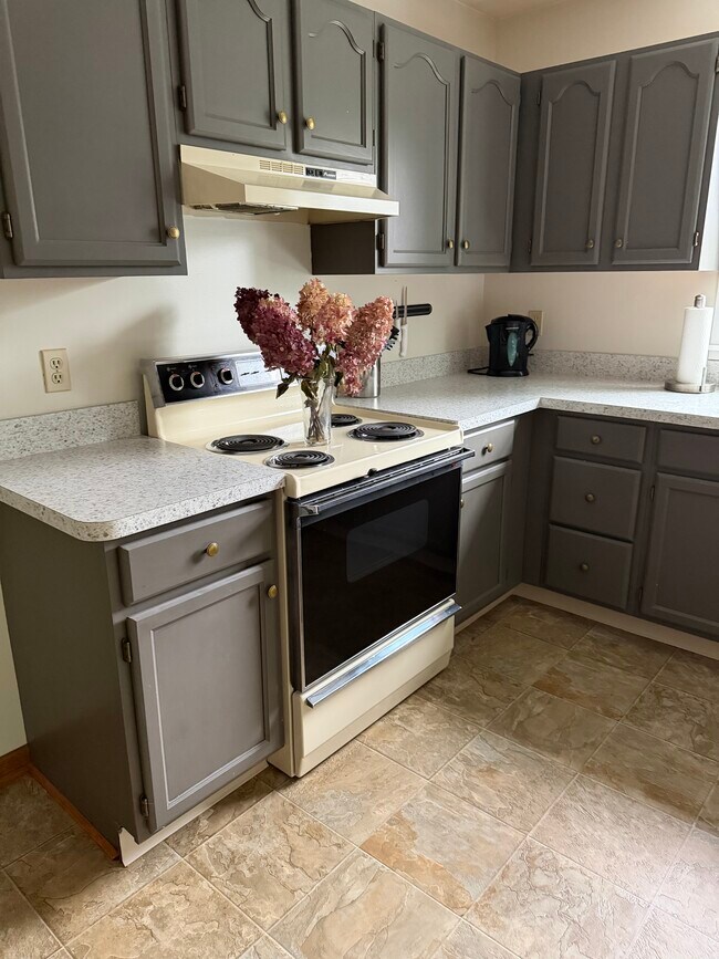Photo - 2300 E State Rd Unit Apt 1