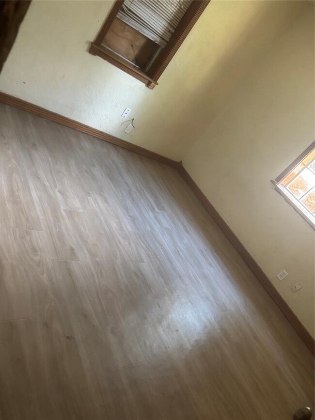 Photo - 4803 Able St