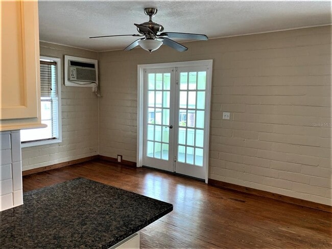 Photo - 61 81st Ave Unit 4