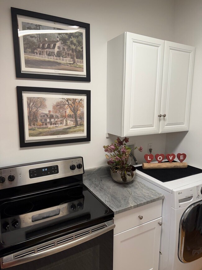 Photo - 300 Chestnut Hill Rd