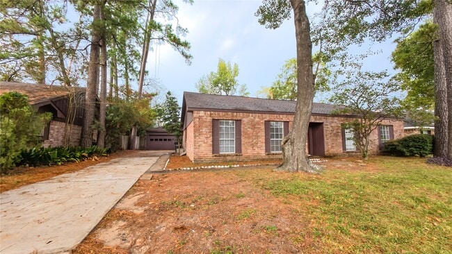 Photo - 2027 Whispering Springs Dr