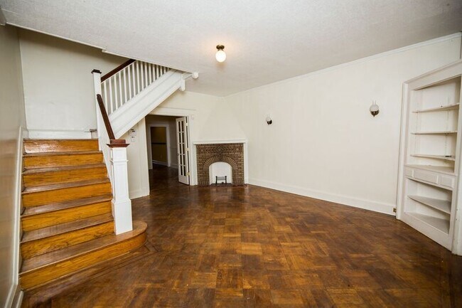 Photo - 307 E 29th St