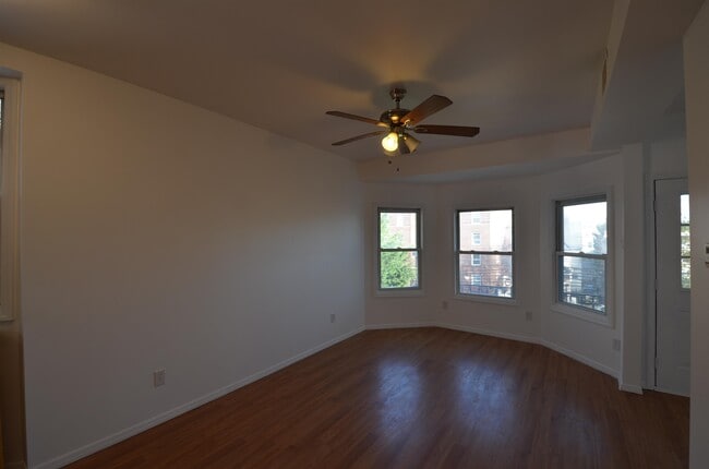 Photo - 211 Duncan Ave