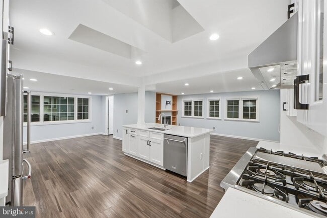 Photo - 808 Cottonwood Dr