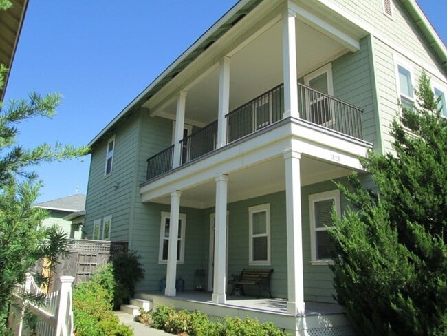 Building Photo - 1828 Matson St Unit B