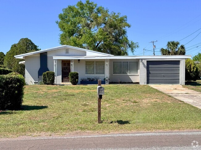 Building Photo - 2-Bedroom, 2-Bathroom Home Near Lake Starr