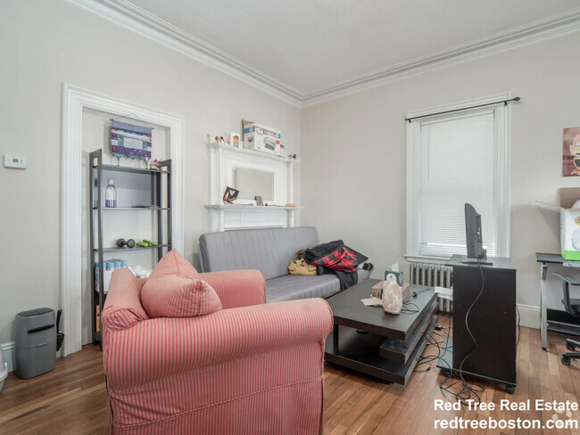 Building Photo - 44 Cameron Ave Unit 2 Rental