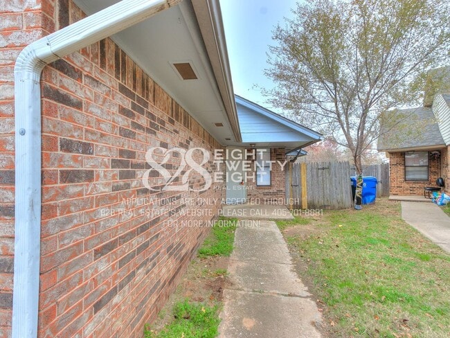 Photo - Now Touring & Available for Move in! 3 Bed/1.5 Bath Duplex in West Norman!