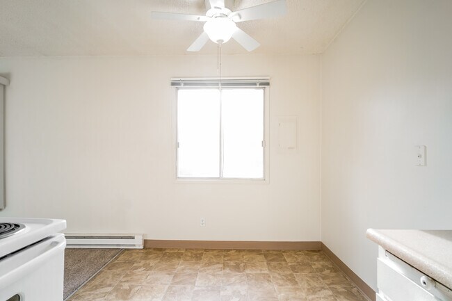 Laurelwood Apartments