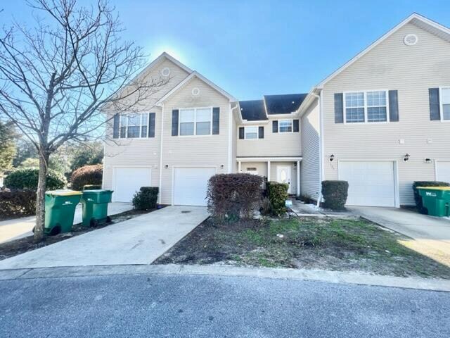 Building Photo - 123 Farrah Ave