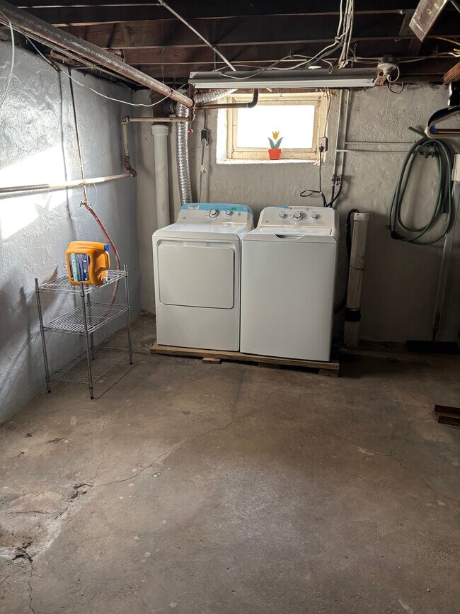 Photo - 134 E Main St