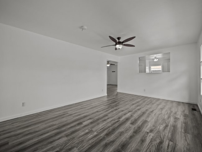 113 Summersill Dr