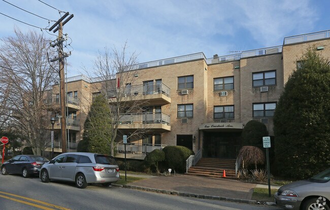 Photo - 1 Overlook Ave