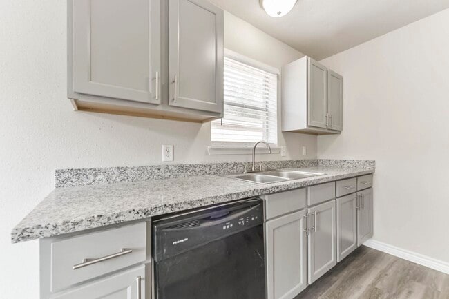 Vail Apartments