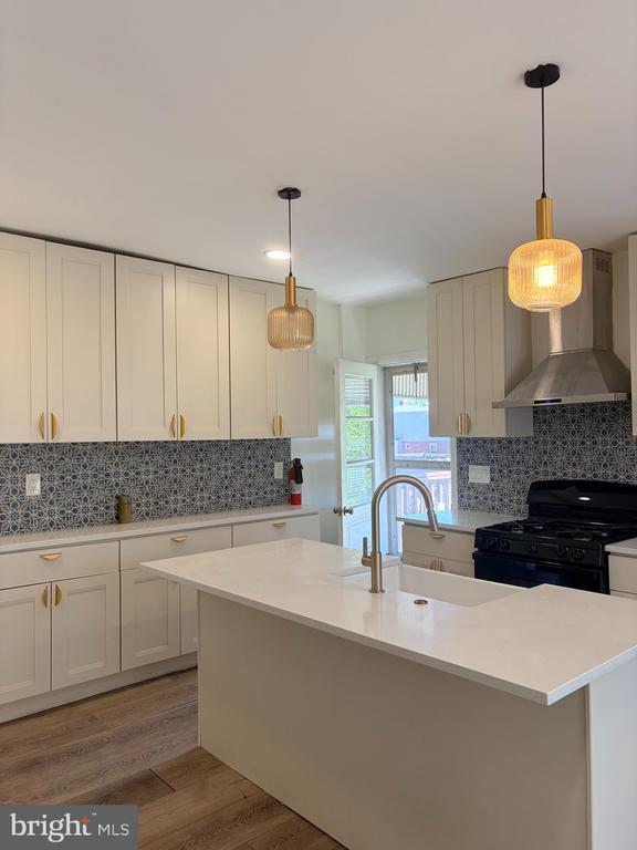 Photo - 60 W Broadway Ave