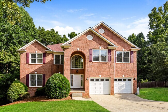 Building Photo - Beautifully Renovated Single-Family Home on a Quiet Cul-de-Sac New LVP Flooring · Professionally ...