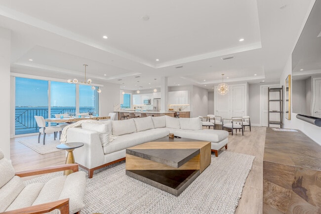 Photo - 41 SW Seminole St Unit 306