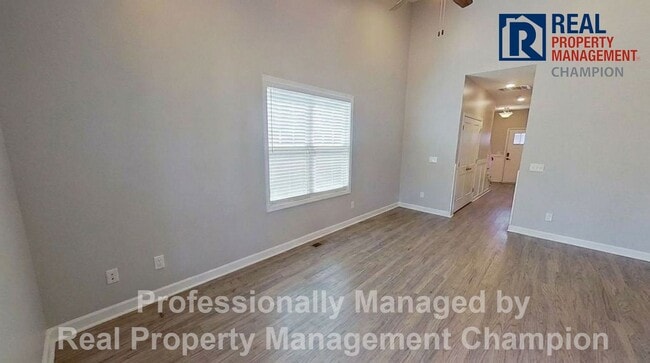 Photo - Beautiful 3 BD/2 BA End Unit Townhome in Leland