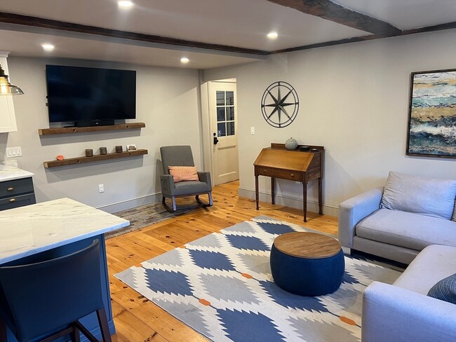 Photo - 32 Buffum St