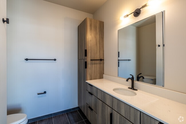 2BD, 2BA - 1,232SF - Bathroom - Benson Lofts - Live the Lifestyle you have been dreaming of in our Luxury 1 & 2 Bedrooms