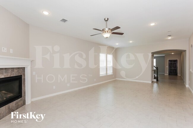 1076 Twisting Ridge Terrace