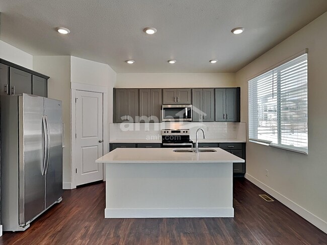 Photo - 3994 Wyedale Way