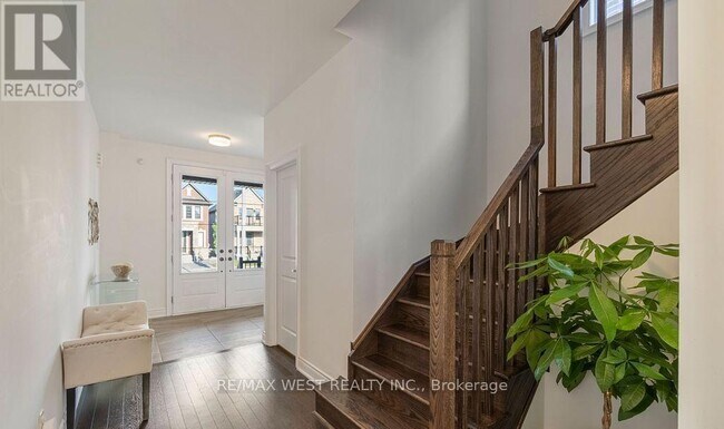 Photo - 2132 Wilson St