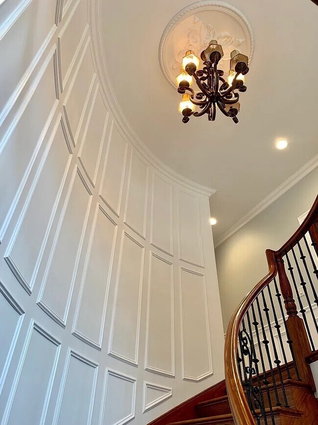 Photo - 131 Montgomery Ln