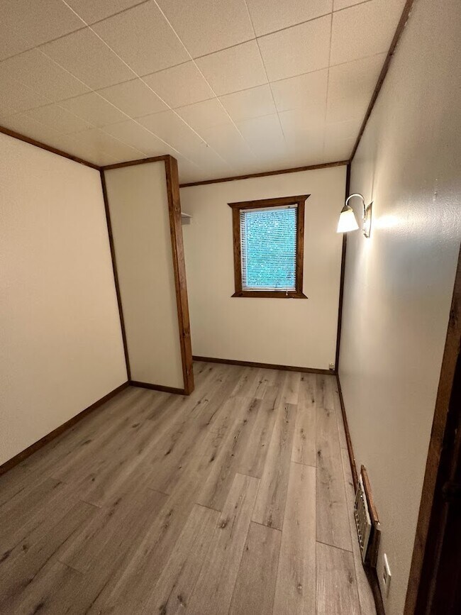 Photo - 1427 Bixby Ave NE