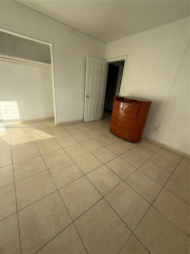 Photo - 3330 NW 48th Terrace Unidad 215