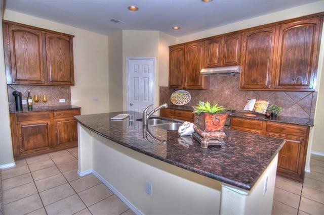 Photo - 9400 Woodhurst Dr