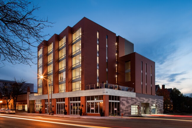 Photo - Valencia on High