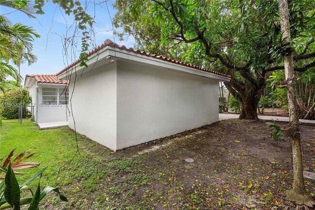 Photo - 3018 Coconut Grove Dr
