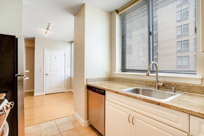 Photo - 555 Massachusetts Ave NW