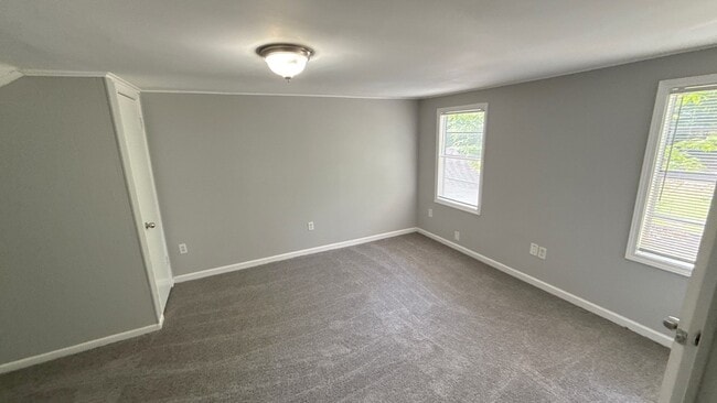 Photo - 895 Mosby Rd