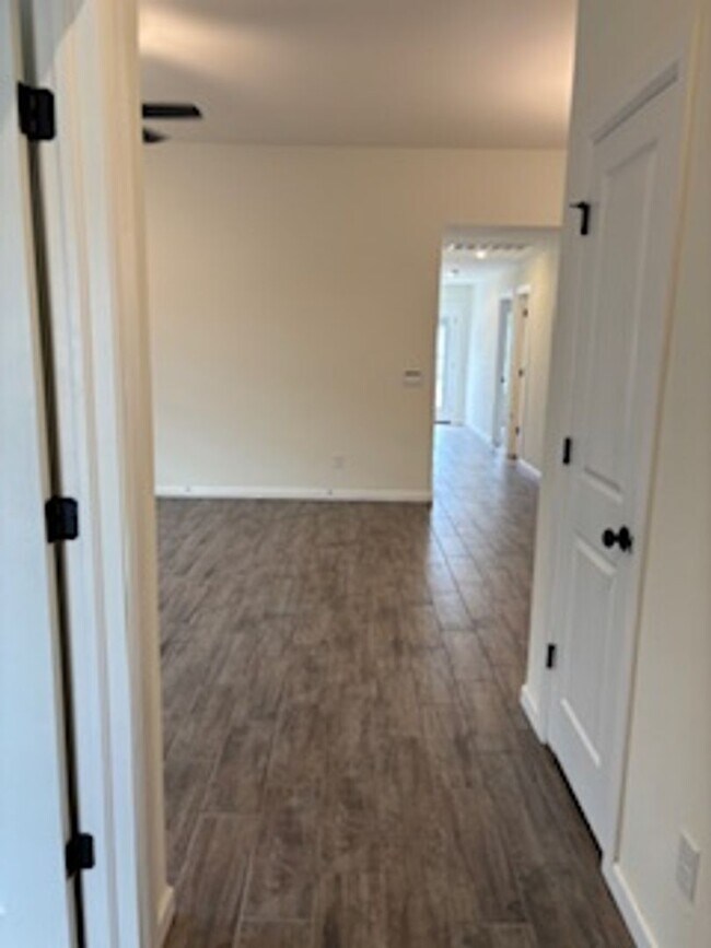 18104 Austin Ct