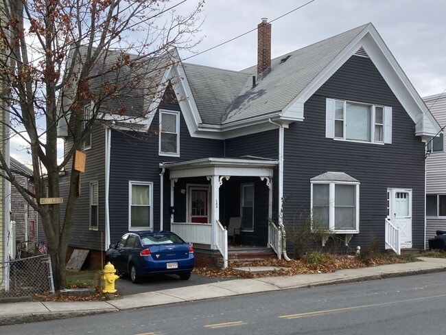 Building Photo - 143 Prospect St Unit 2