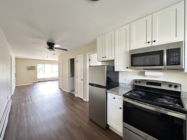 Photo - 1923 Old Willow Rd Unit 2