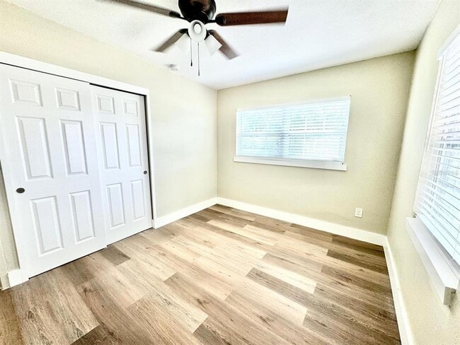 Photo - 3338 Ontario Ave