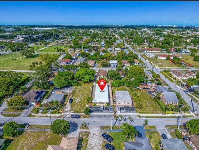 Building Photo - Deerfield Unit 2