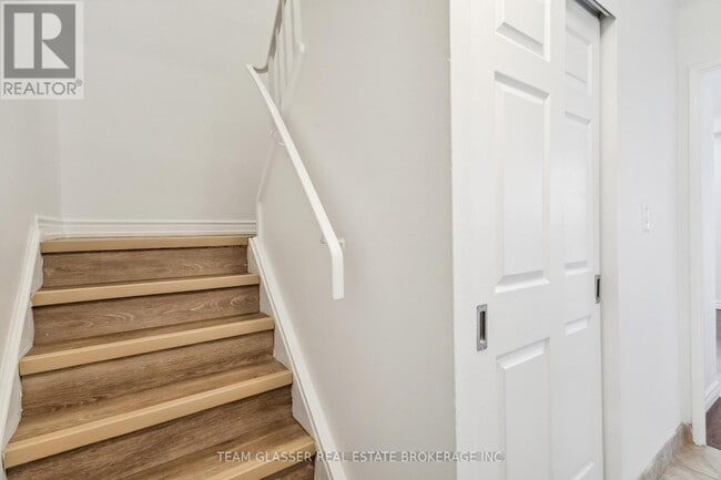 Photo - 21 King St Unité 410