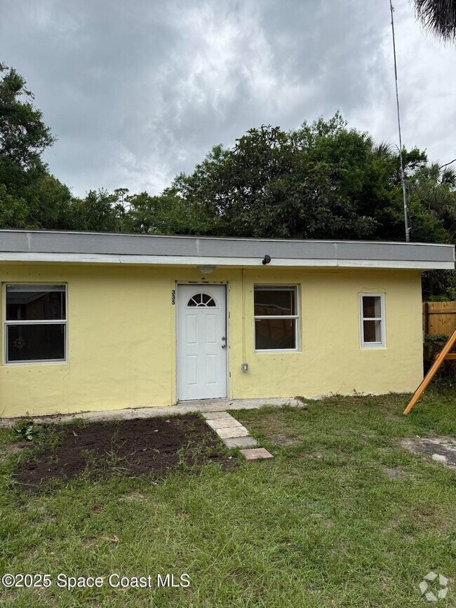 Building Photo - 335 Sagamore St Rental