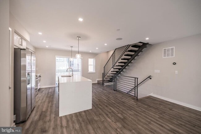 Photo - 1442 Hope St