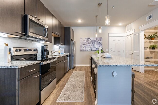 Photo - Modern Spaces + Lease Today & Save Unidad SNTA1