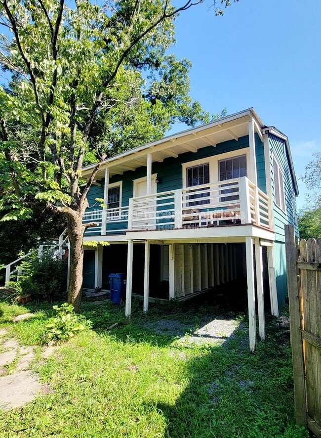 Photo - 1722 1/2 Orange St