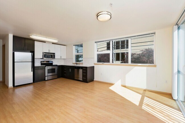 Photo - H2O Apartments