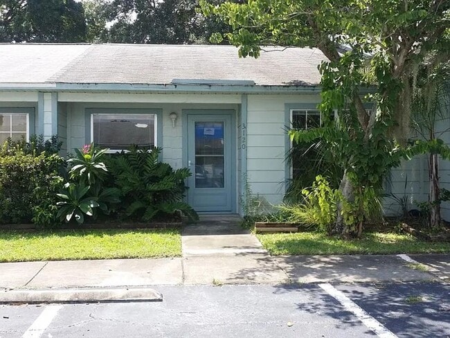 Building Photo - Beautiful Villa in Kissimmee Rental