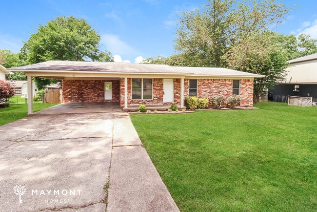 Building Photo - 512 Woodland