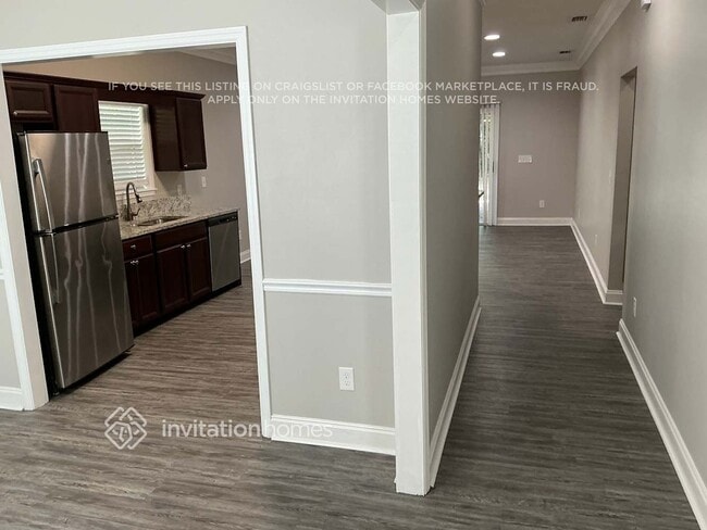 Photo - 2346 Somerset Rd